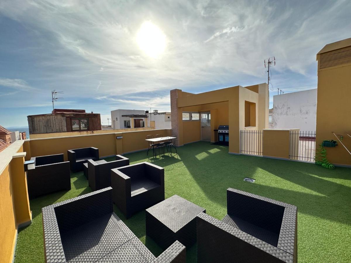 Central Apartment With Patio By Wayra Tarifa Exterior photo